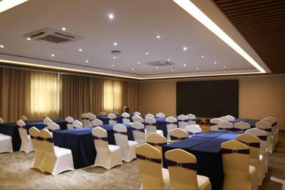 郑州未来宜居尚慧店 去繁求简，以增大的公共空间与专业会议服务打造酒店新体验