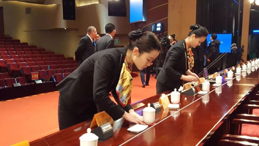 甘肃会展中心 六年匠心护航“两会”，服务升级打造展览高地